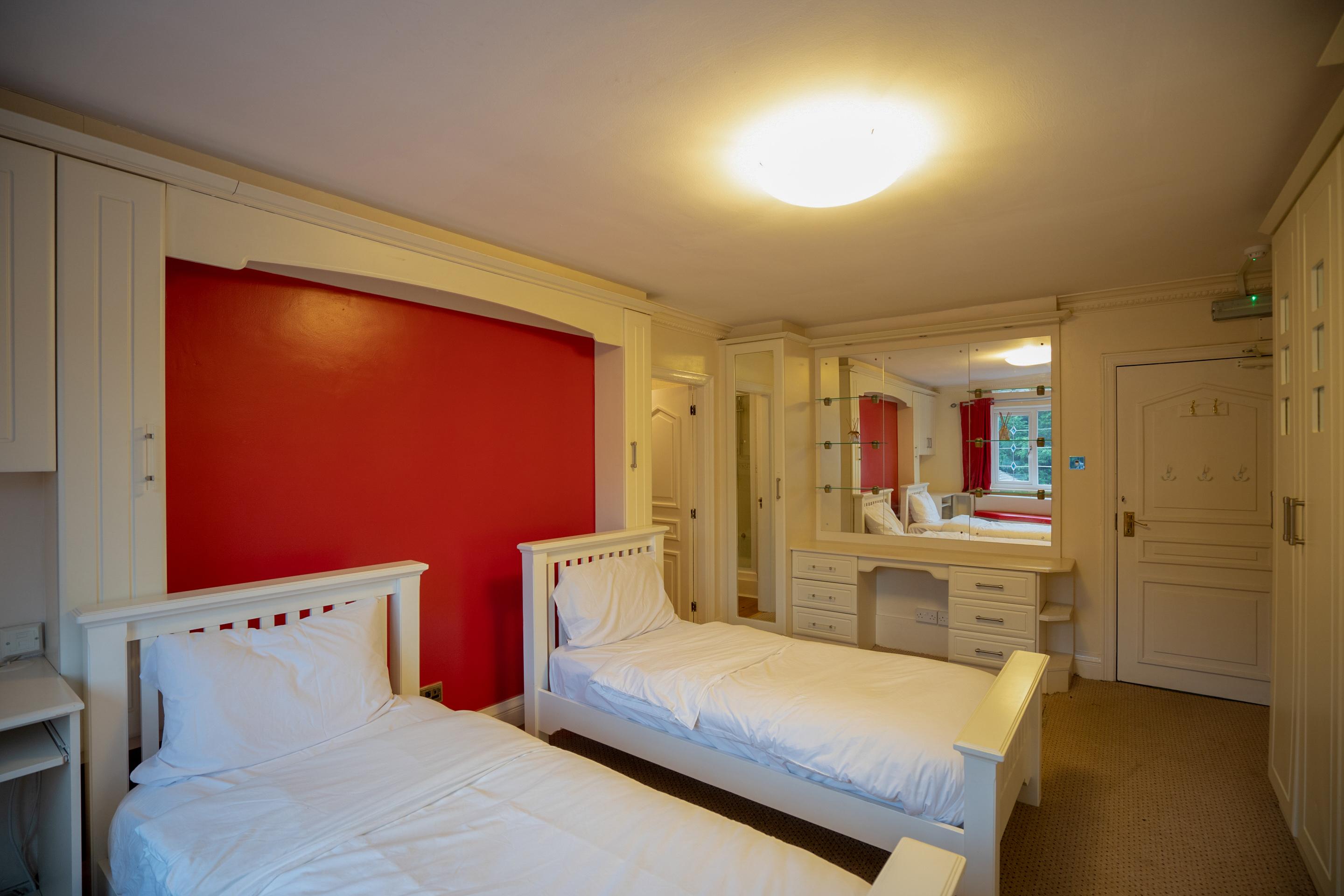 Oyo Oakcroft Guest House Manchester Airport Ringway Exteriér fotografie
