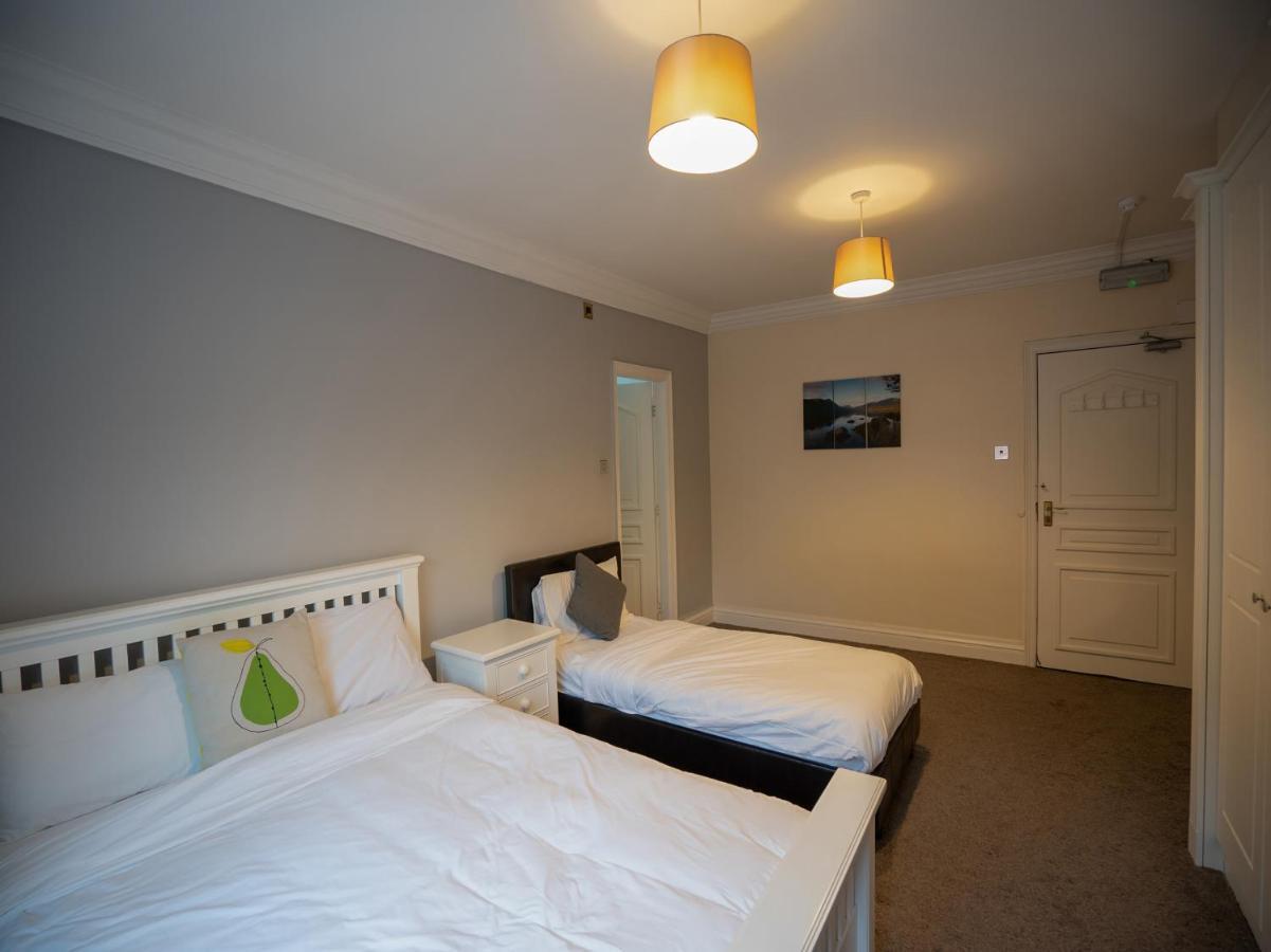 Oyo Oakcroft Guest House Manchester Airport Ringway Exteriér fotografie