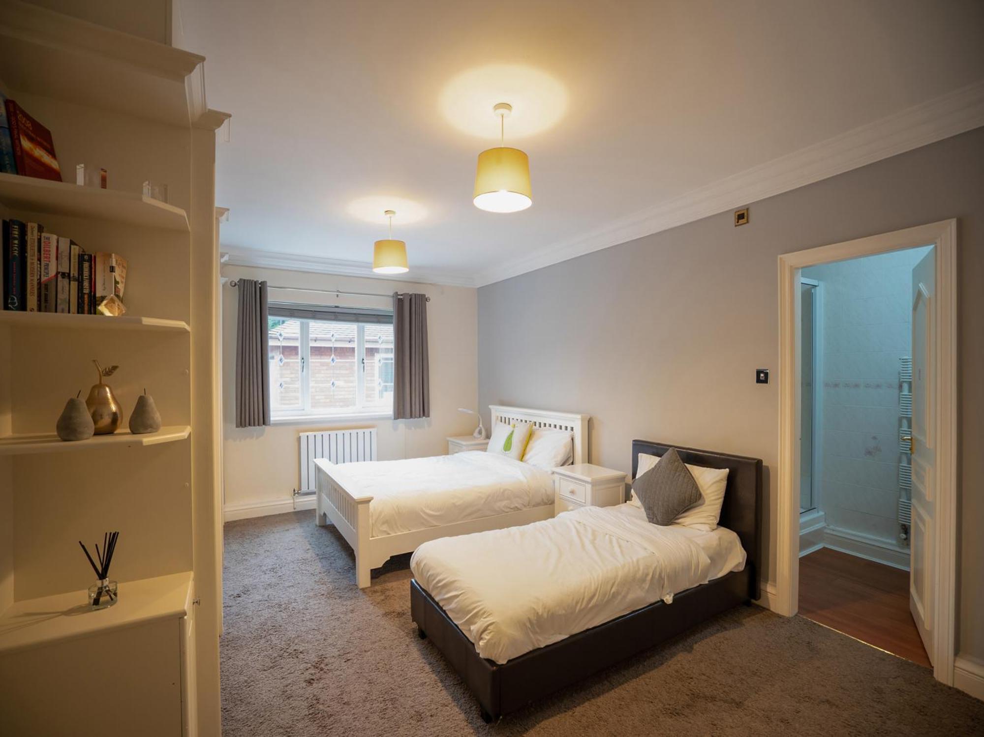 Oyo Oakcroft Guest House Manchester Airport Ringway Exteriér fotografie
