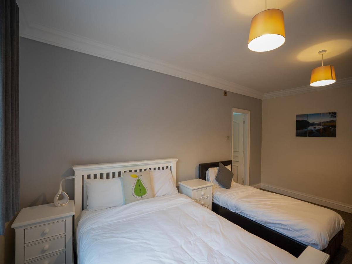 Oyo Oakcroft Guest House Manchester Airport Ringway Exteriér fotografie