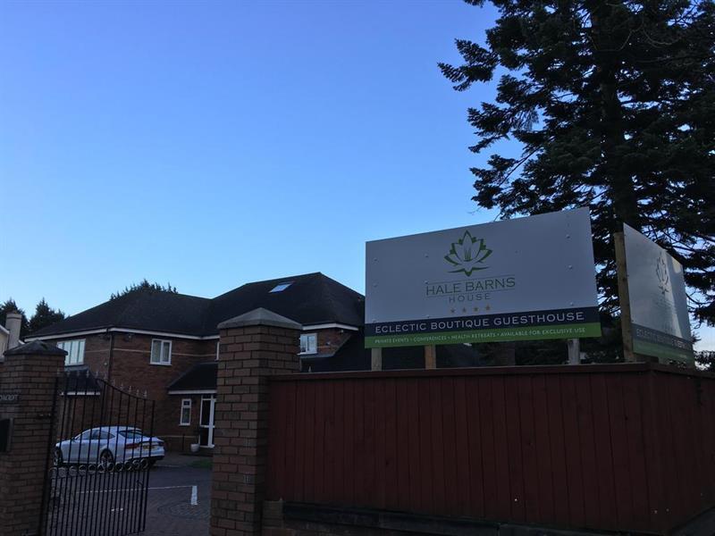 Oyo Oakcroft Guest House Manchester Airport Ringway Exteriér fotografie